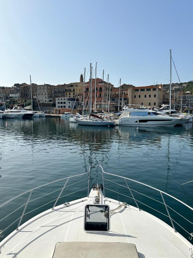 Bateau Vedette 14 Metres Bateau-hôtel Propriano (Corsica)